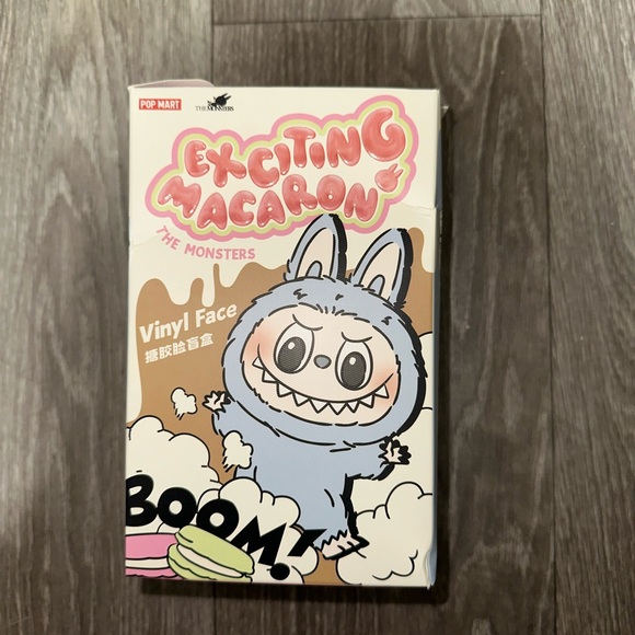 Green Labubu - Picture 7 of 8